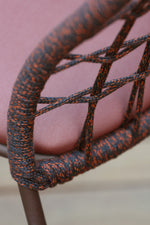 PETALE Ručno tkana stolica s rešetkastim uzorkom