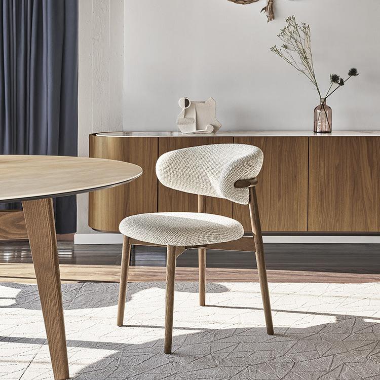 OLEANDRO Drvena stolica s tapeciranim sjedalom i naslonom