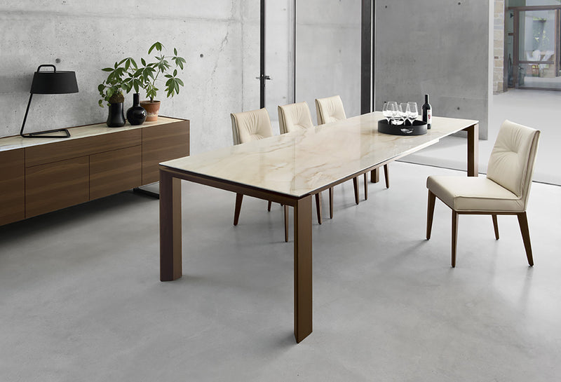 OMNIA Blagovaonski stol