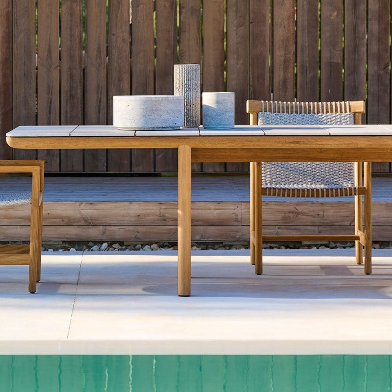 AMANU Blagovaonski stol