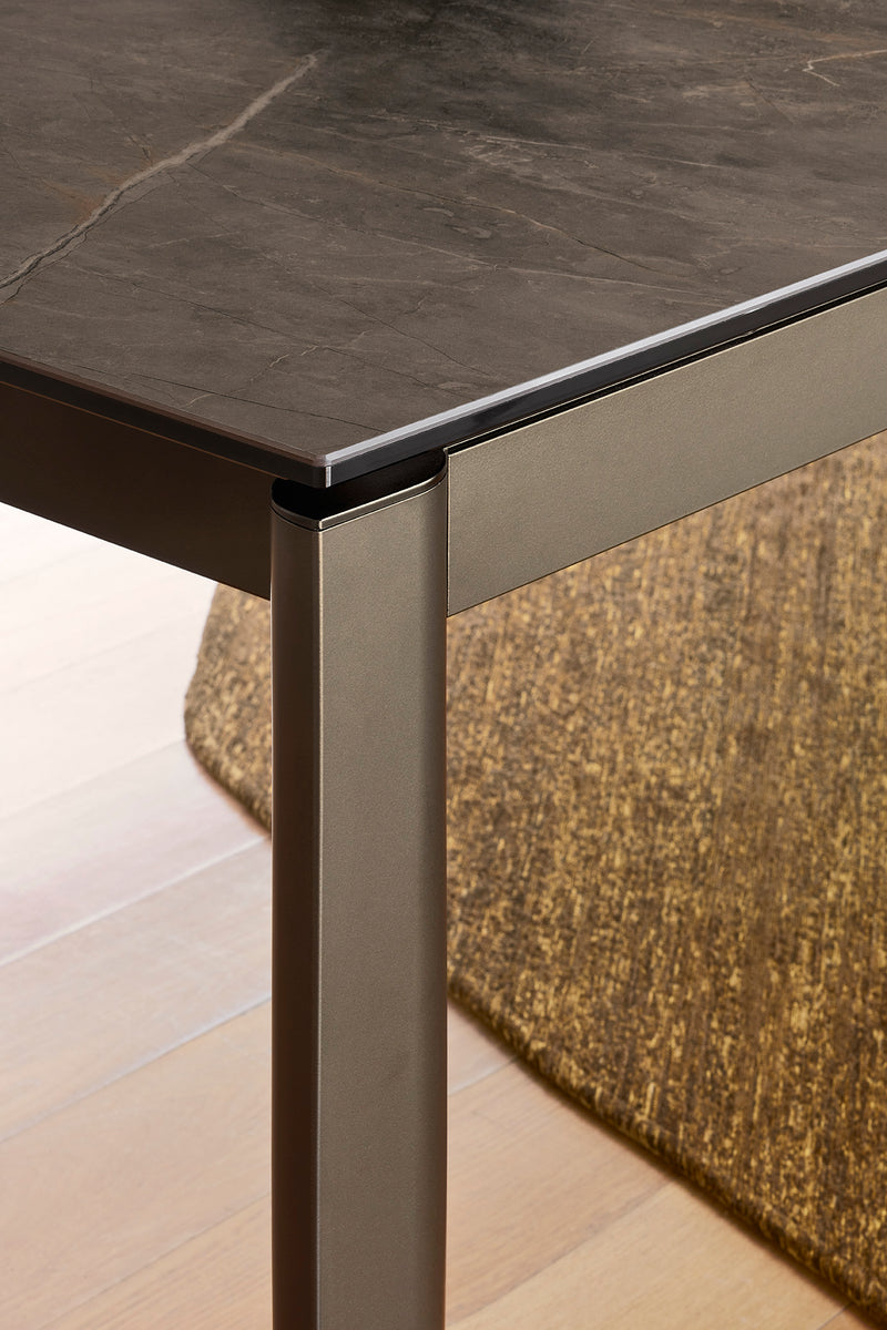 STREAM Razvlačivi blagovaonski stol 130/190 cm