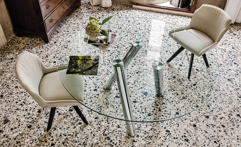 RAY Okrugli stakleni blagovaonski stol