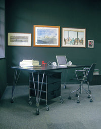 MAX Office desks with wheels