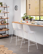 QUINBY Barska stolica u bijeloj boji, visine 75 cm