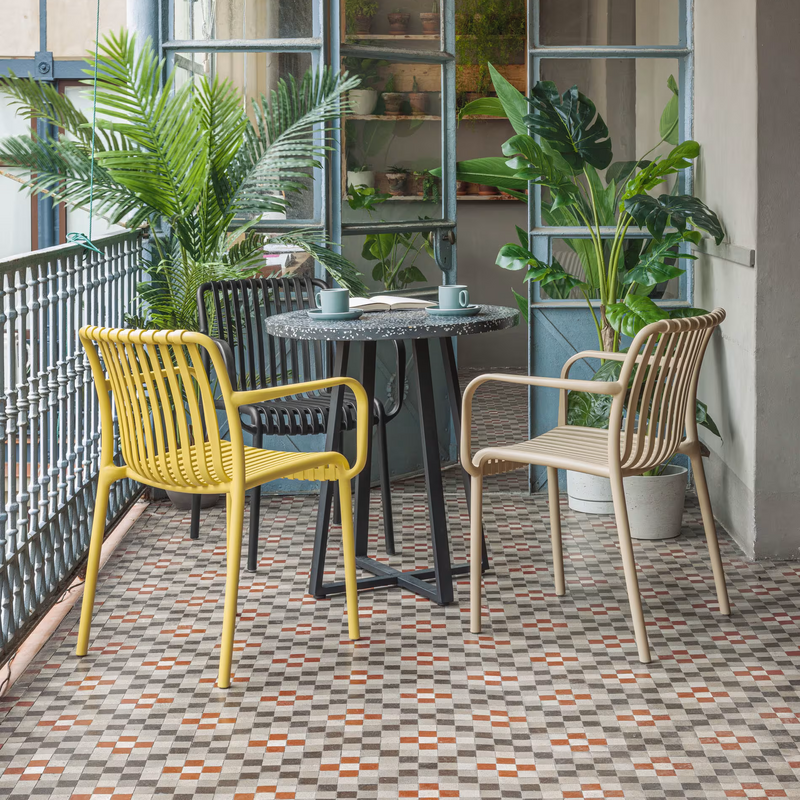 TELLA Round table terrazzo black and steel legs Ø 70 cm