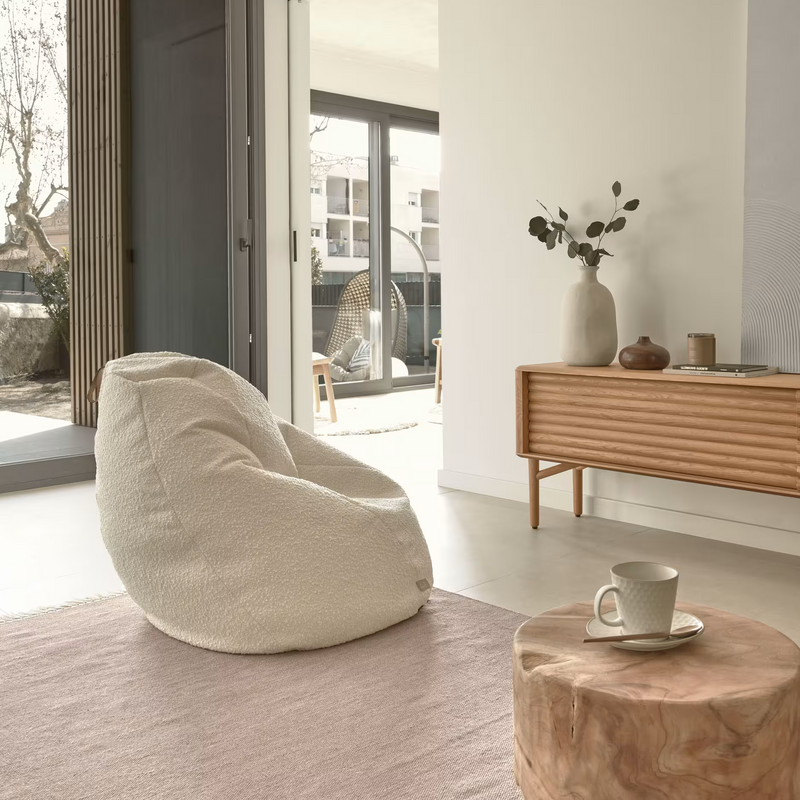 VICKA White bouclé pouffe Ø 70 cm