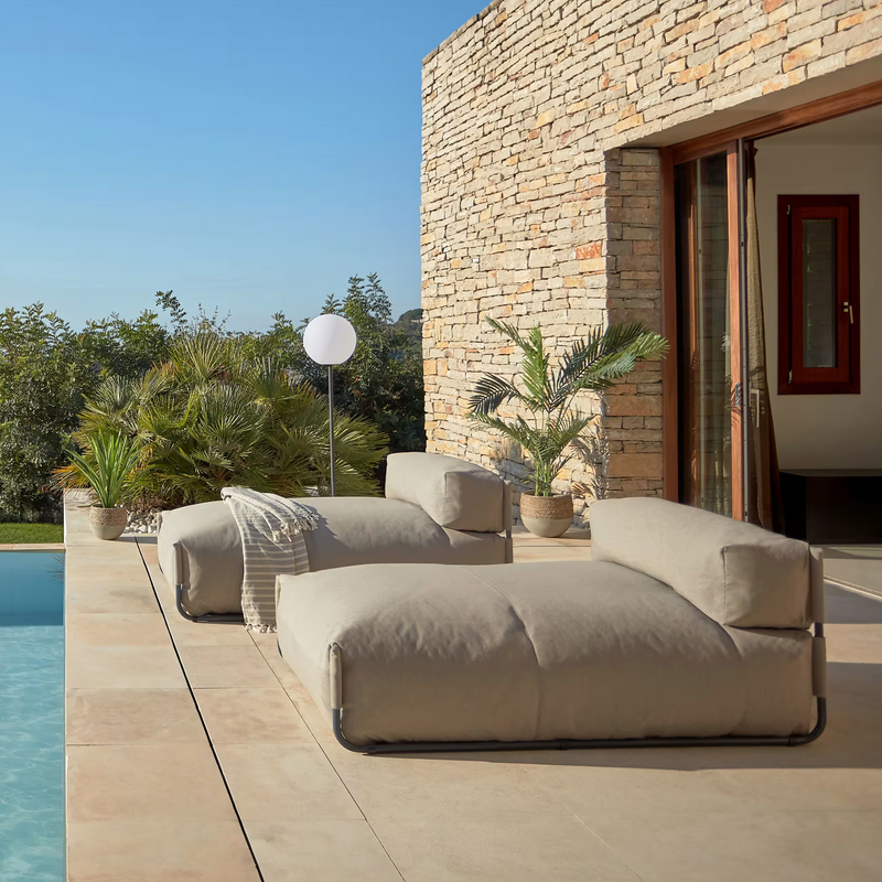 SQUARE Ležaljka s naslonom u bež boji s crnim aluminijem