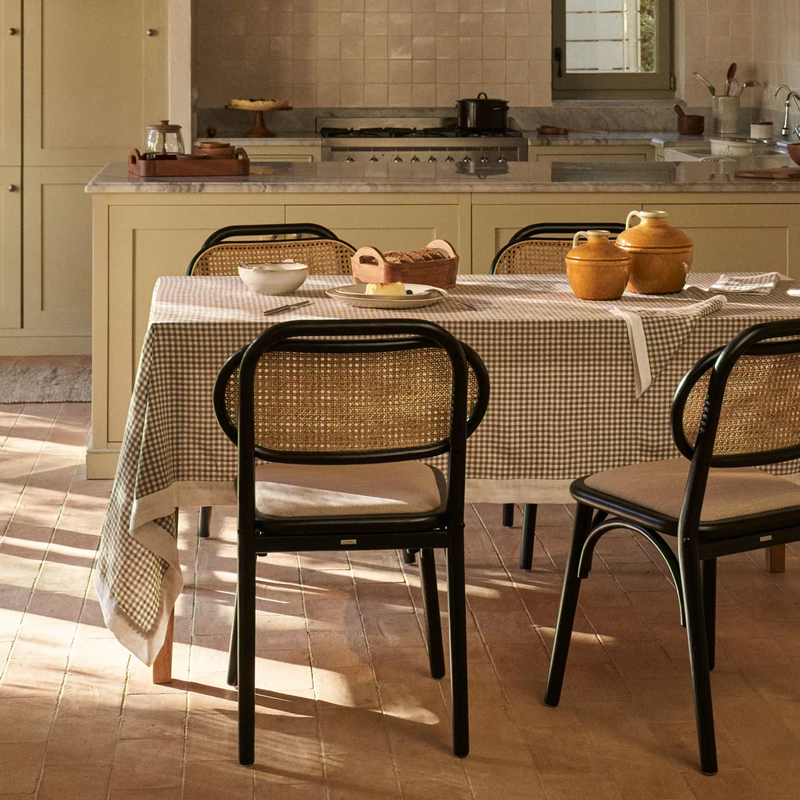 DORIANE solid elm chair with black lacquer and upholstered seat