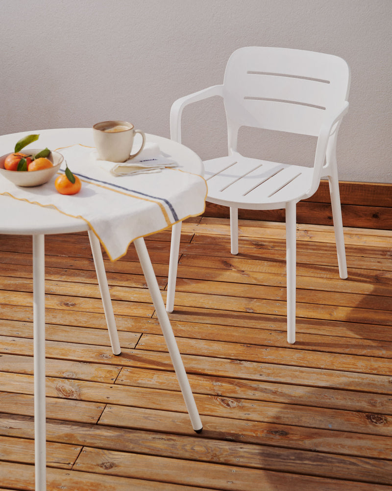 MORELLA Stackable outdoor chair in white