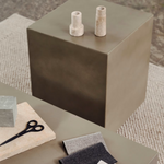 RUSTELLA Pomoćni stol od cementa, 35 x 35 cm