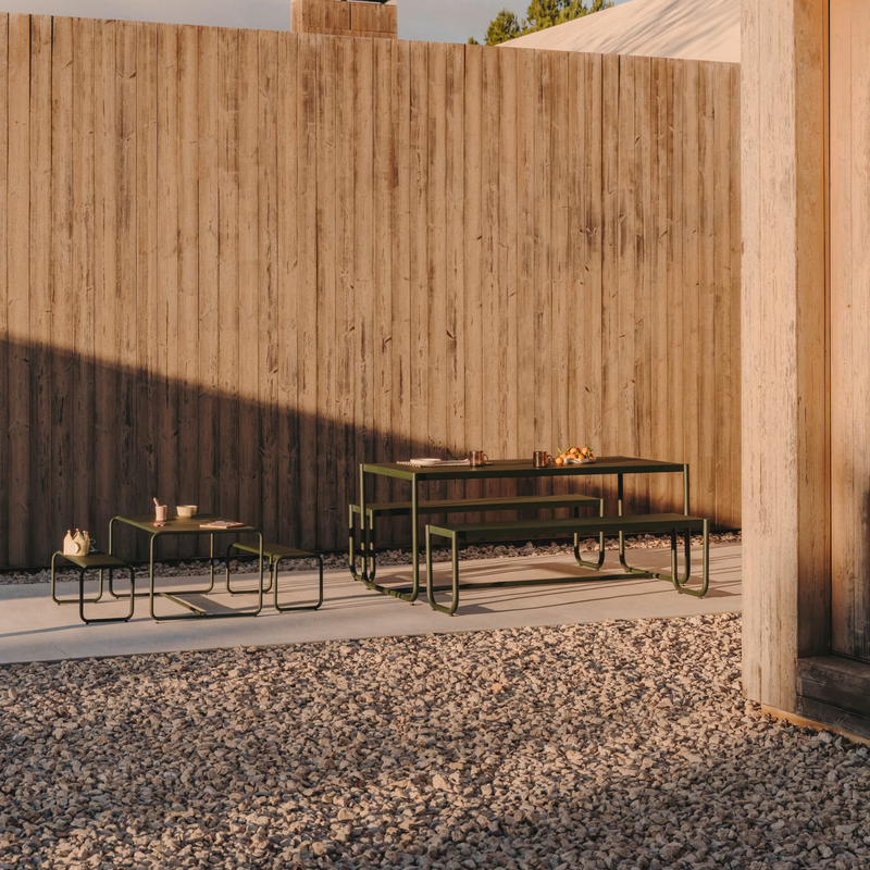 SOTIL Set of 2 Benches and Galvanized Steel Table with Green Finish
