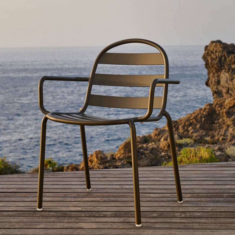 JONCOLS Stackable outdoor aluminium chair with a powder coated green finish