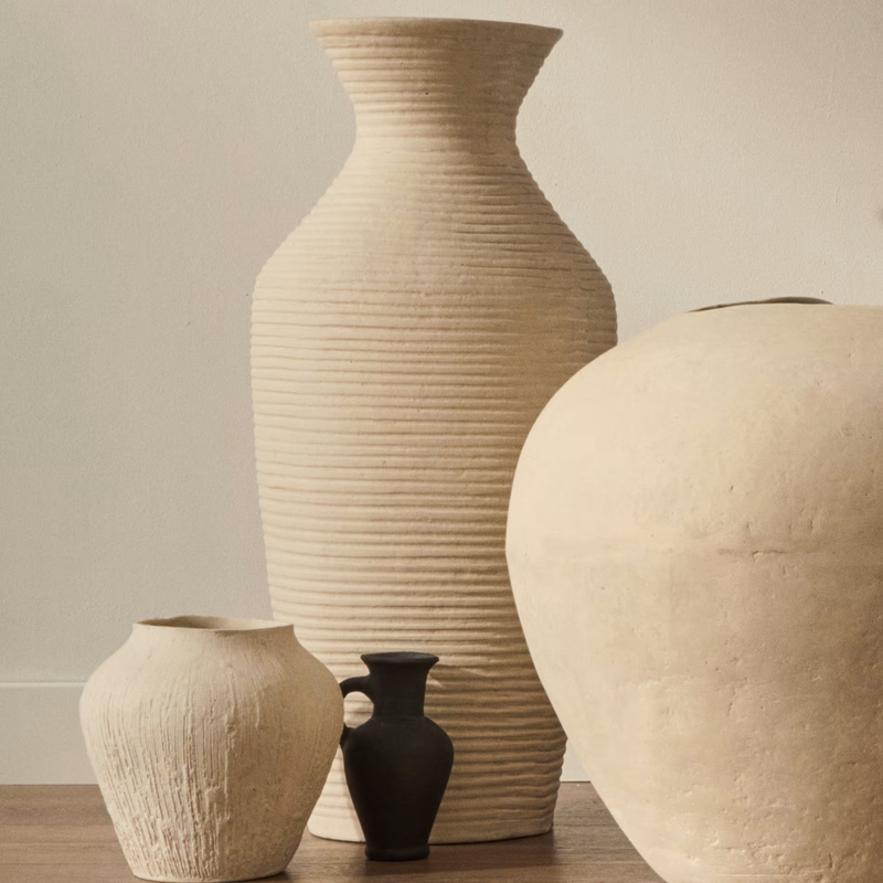 PRIA Vases made of white papier-mâché 51 cm