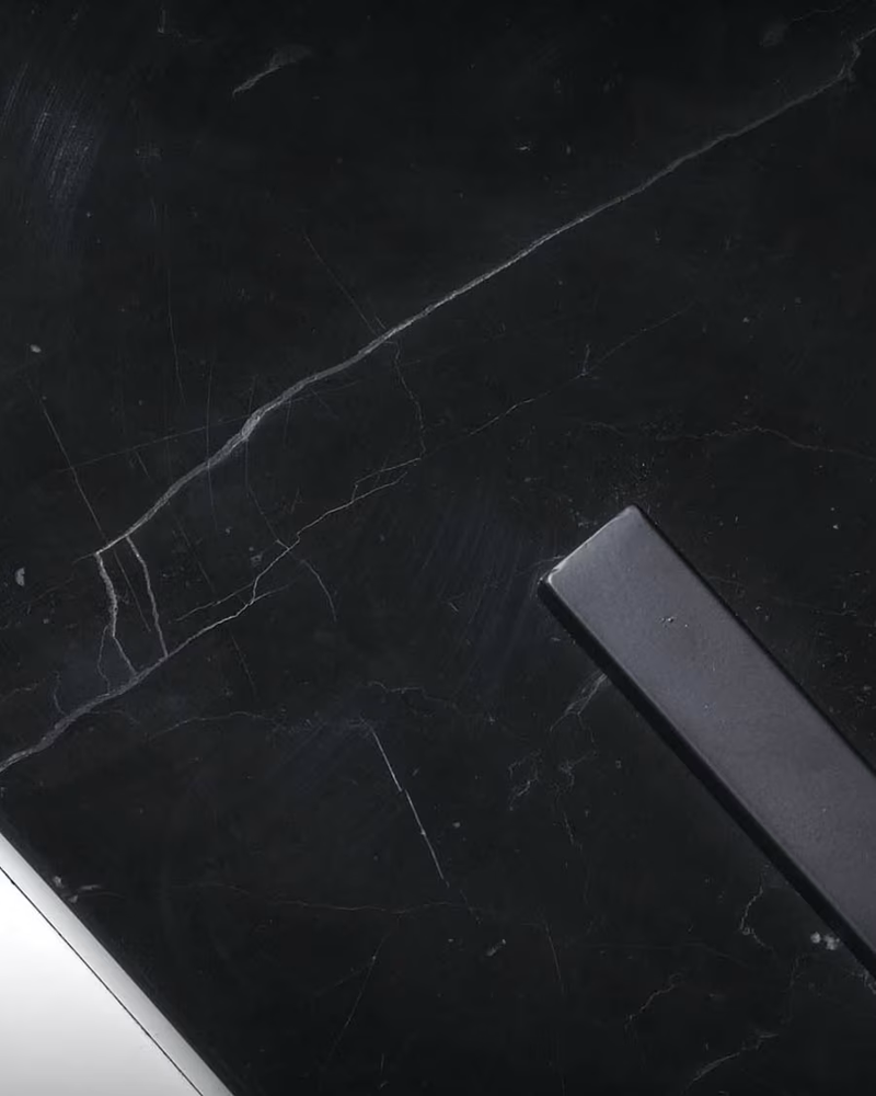 JUHE Podna lampa od čelika i crnog mramora