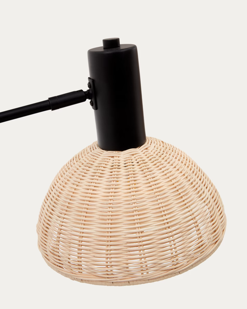 DAMILA Floor lamp in rattan and black metal