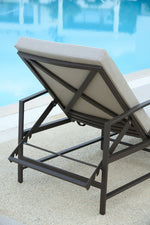 AGOSTO Sunlouger