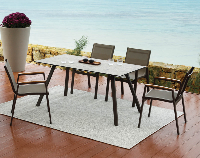 AMELIA Outdoor dining table