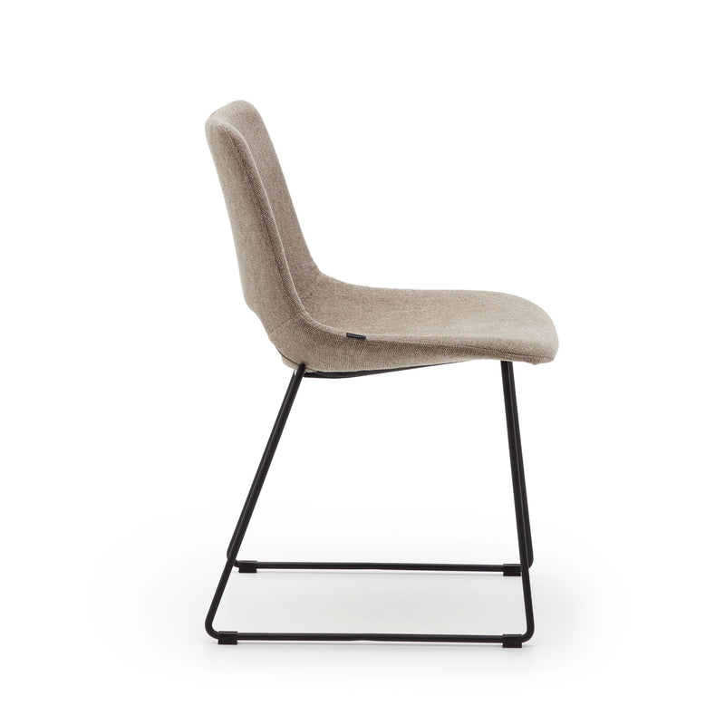 ZAHARA Chair in brown with steel legs in a black finish