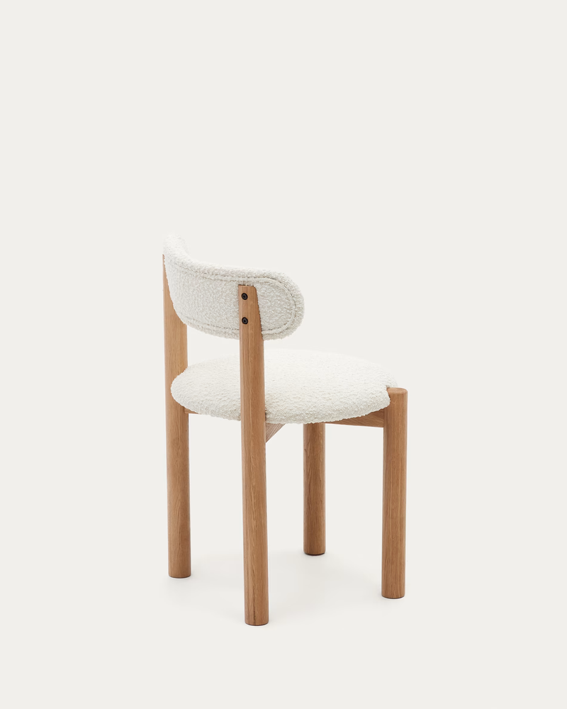 NEBAI chair in white fleece and solid oak wood structure with natural finish