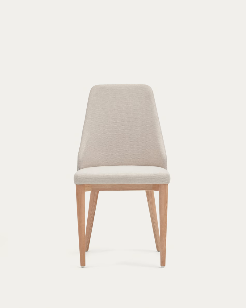 ROSIE Stolica u beige chenille s nogama od punog jasenovog drva u prirodnoj završnoj obradi