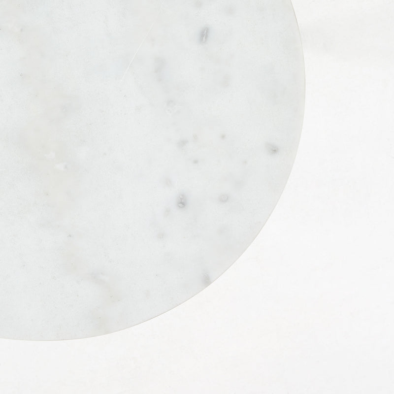 SHEFFIELD Pomoćni stol od bijelog mramora i zlatnih čeličnih nogu Ø 43 cm