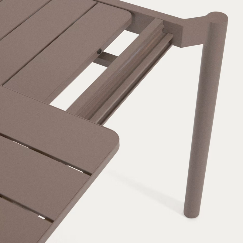 ZALTANA Aluminijski vanjski stol na razvlačenje s mat smeđom završnom obradom