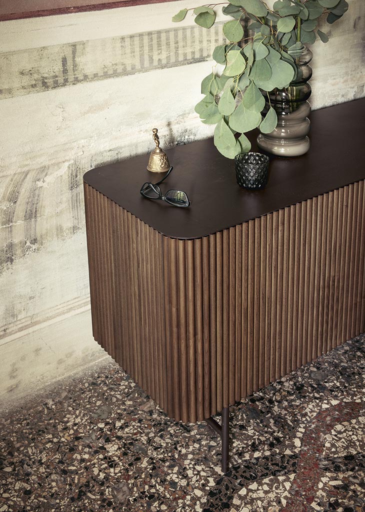 RIGADIN komoda s metalnom / mramorno-kamenom pločom