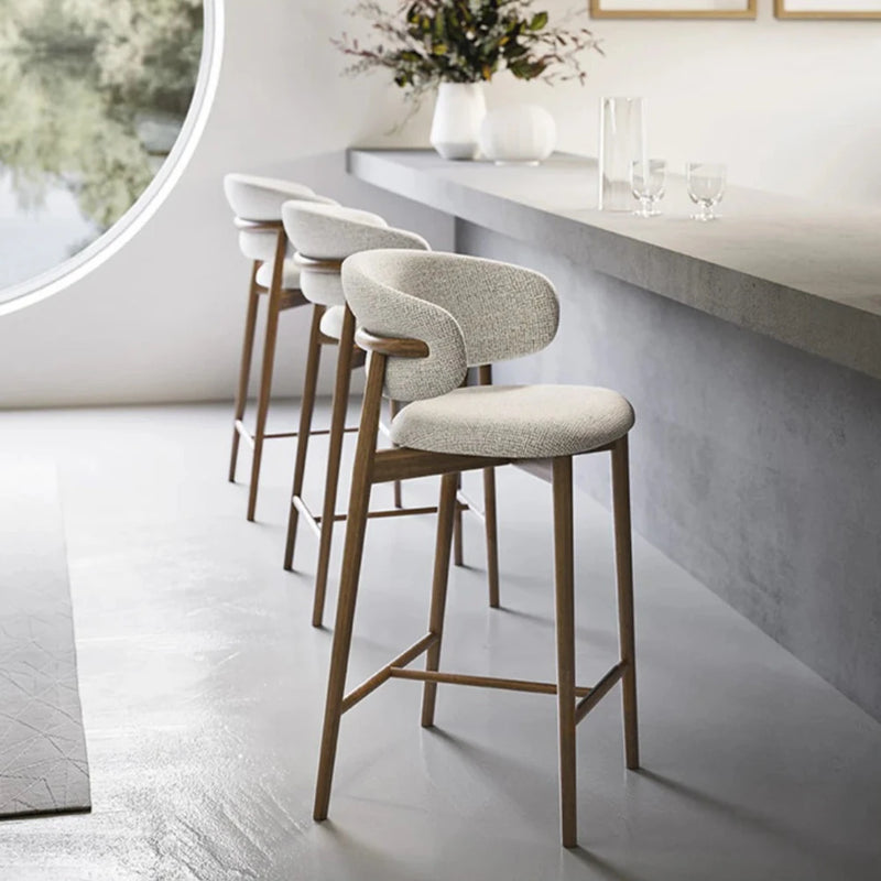 OLEANDRO Tapecirani visoki stolac s drvenom bazom