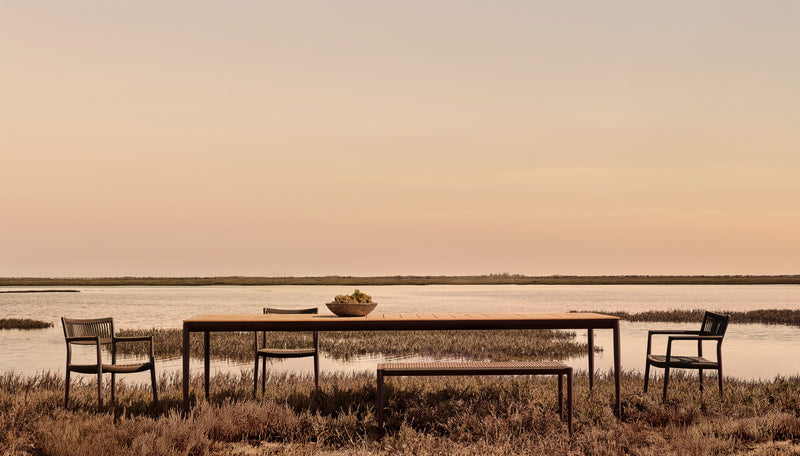 NAGOMI Outdoor dining armchair