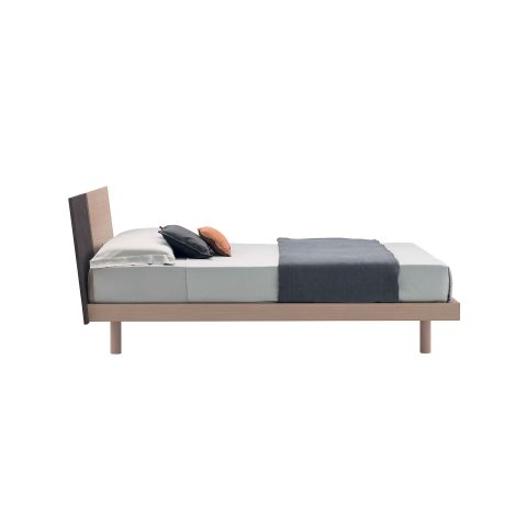 KEN Wooden bed