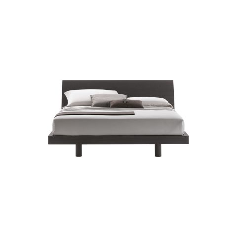 CLIO Wooden bed with floor-standing storage base