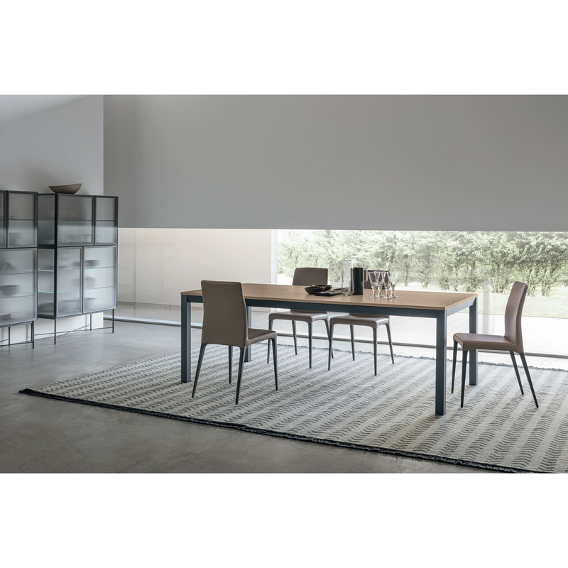 INFINITY Blagovaonski stol