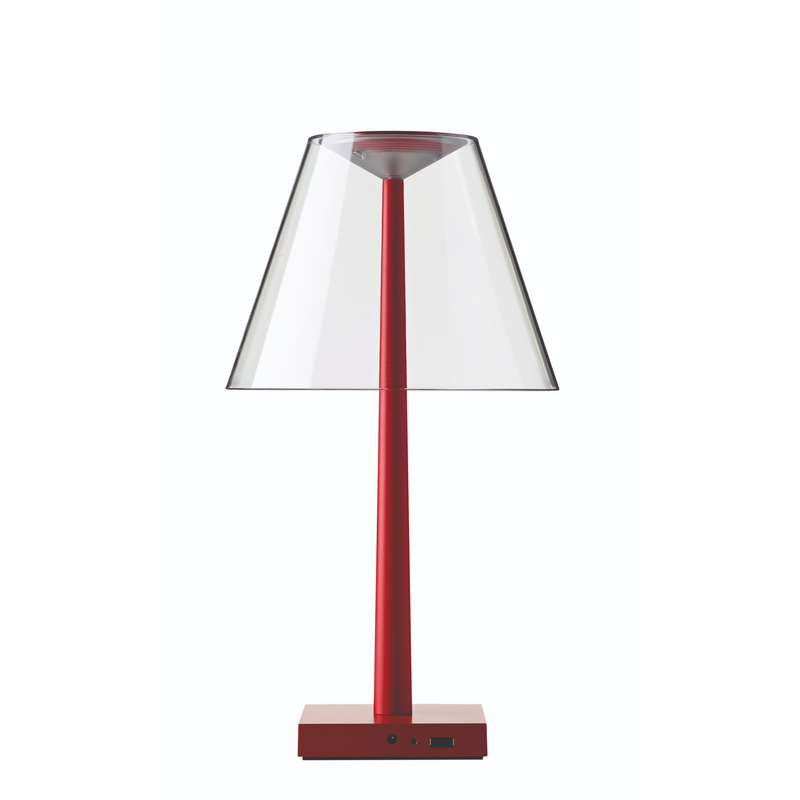 DINA+ A small LED table lamp