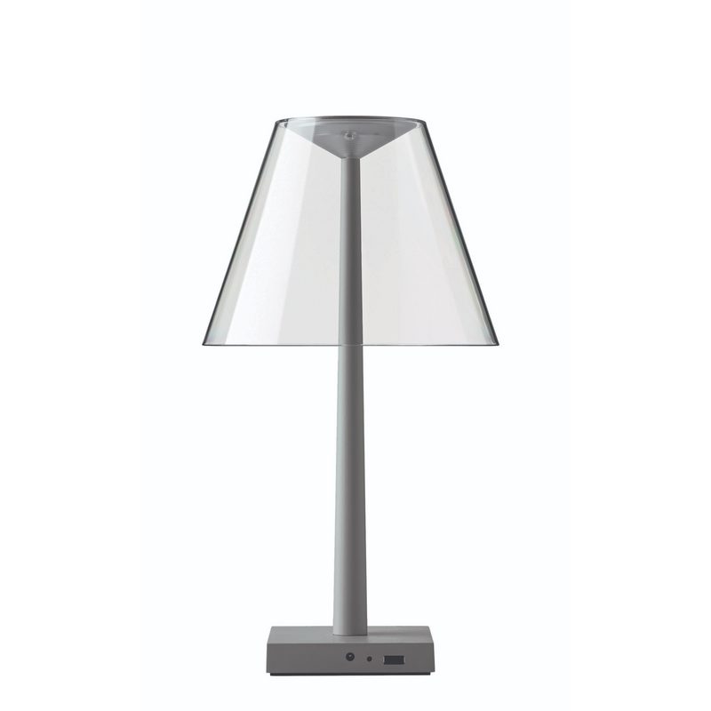 DINA+ A small LED table lamp