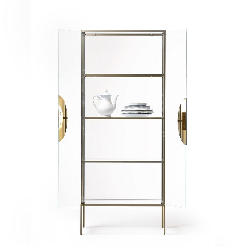 YANG Display cabinet in tempered glass with large ornamental handle