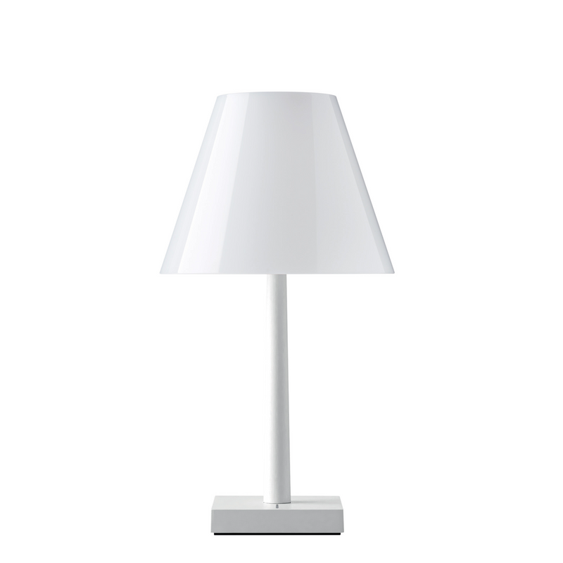 DINA T1 A small LED table lamp