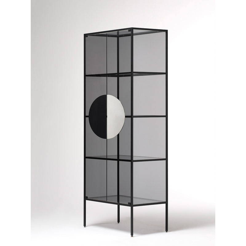 YANG Display cabinet in tempered glass with large ornamental handle