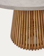 ALCAUFAR Okrugli vanjski stol od punog drva tikovine i sivog cementa