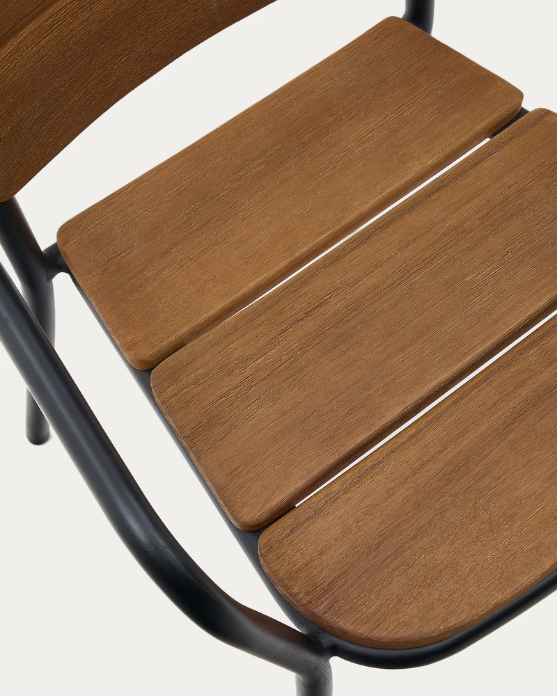 ALGUERET Chair made of solid eucalyptus wood with natural finish and black aluminum