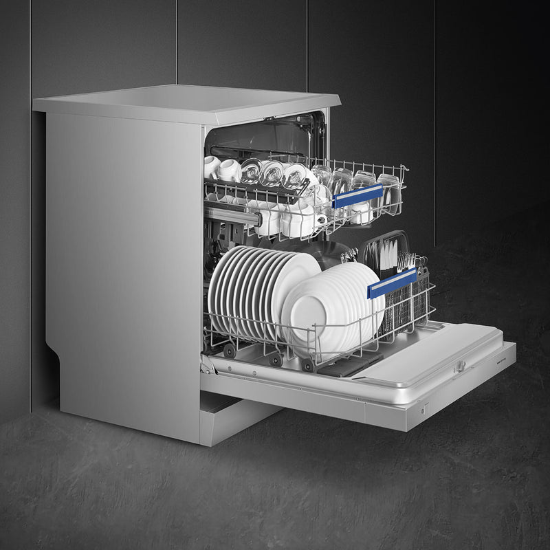 UNIVERSALE Free-standing dishwasher