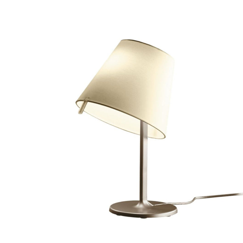 MELAMPO Table lamp
