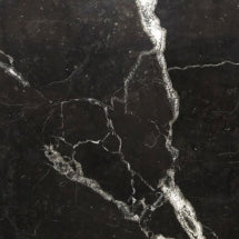 ONCE UPON A LIGHT Svjetiljka s kromiranim metalnim okvirom i čeličnom sajlom razvučenom između stropa i poda