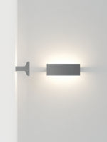 IPE Zidne svjetiljke koje pružaju neizravno svjetlo prema gore i prema dolje