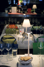 DINA+ A small LED table lamp