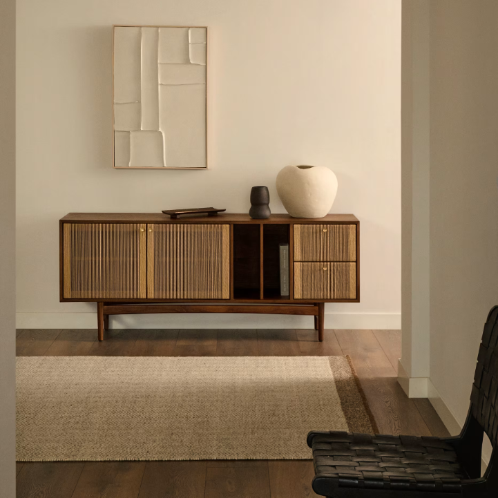 ELAN sideboard 2 doors and 2 drawers veneer