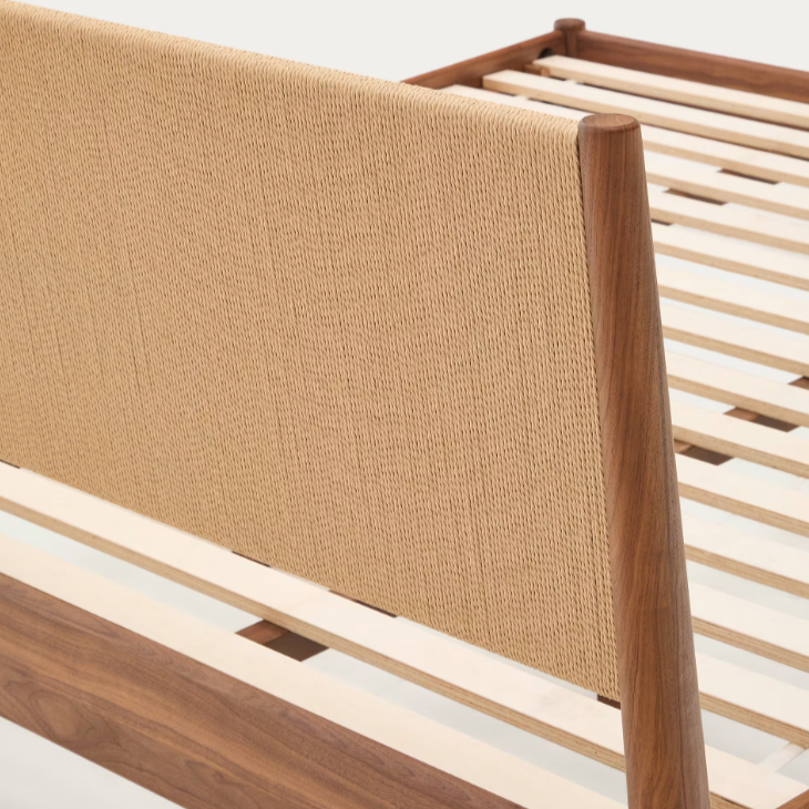 ELAN krevet od furnira i punog oraha za madrac veličine 160 cm