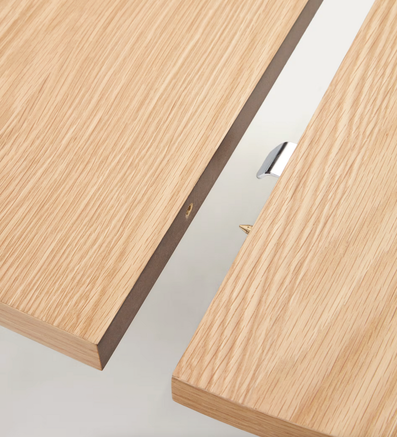 MONTUIRI Okrugli stol na razvlačenje od hrastovog furnira i čeličnih nogu