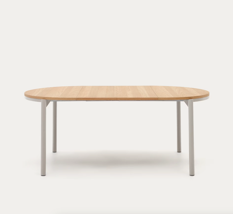 MONTUIRI Okrugli stol na razvlačenje od hrastovog furnira i čeličnih nogu