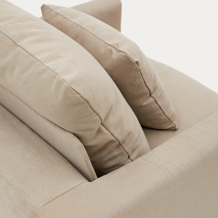 NORA  armchair with a removable cover