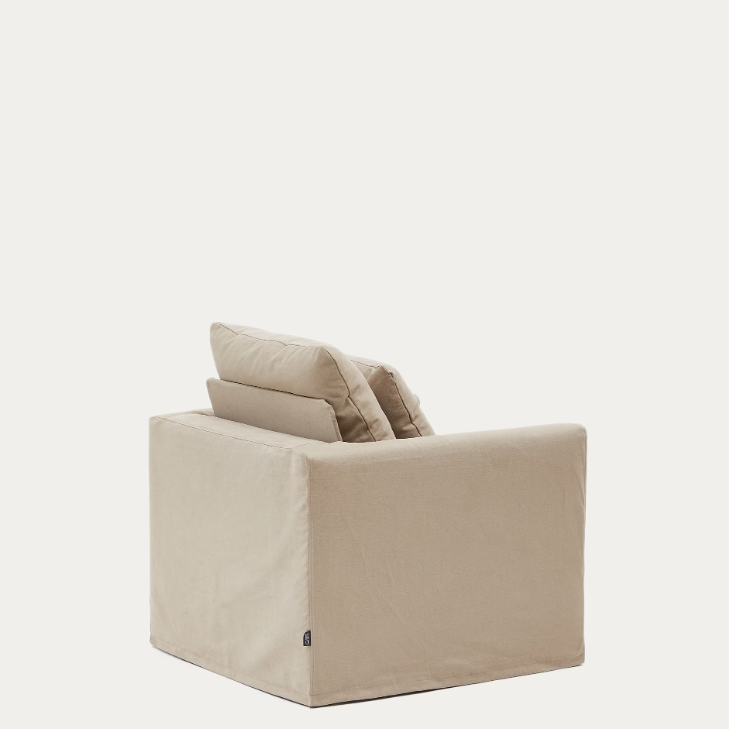 NORA  armchair with a removable cover